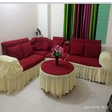 Maroon + Cream Color 2+2+1+ Kornar + Box Sofa Cover